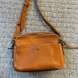 Will Leather Goods everyday double zip leather crossbody bag Tan/cognac